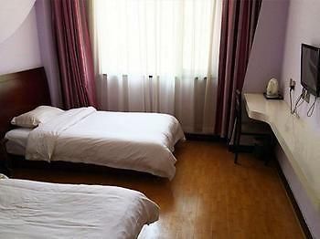Pianyi Chain Hotel Пекин Экстерьер фото